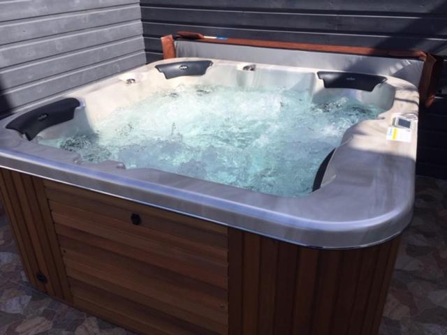 상트-앙드레 Le Flamboyant Avec Piscine Chauffee 30° Et Jacuzzi 아파트 외부 사진